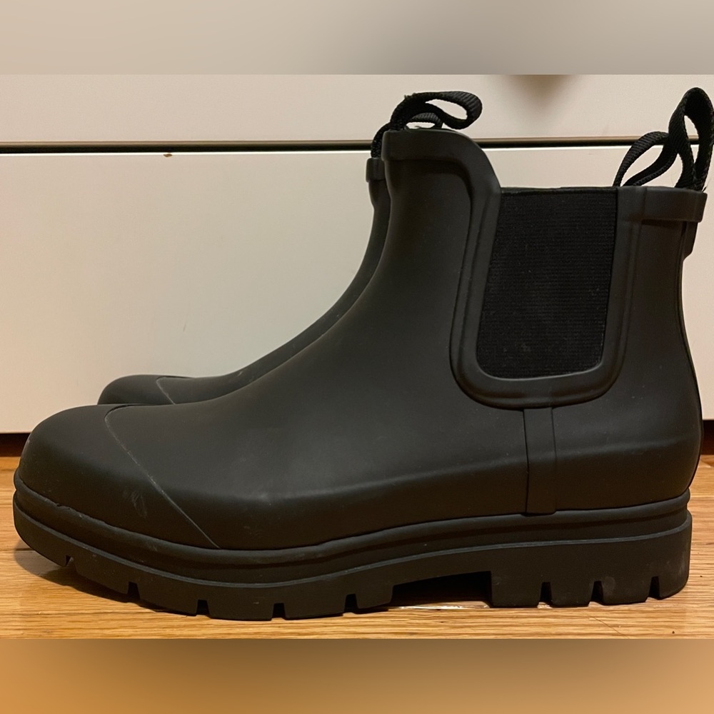Everlane The Rain Boot BLACK CHELSEA STYLE